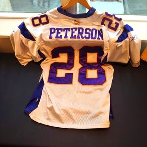 I'm selling a Minnesota Vikings jersey